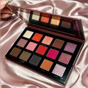 • જ⁀➴ᡣ𐭩 Ace Beauté Cosmetics - Mystic Romance Eyeshadow Palette • જ⁀➴ᡣ𐭩